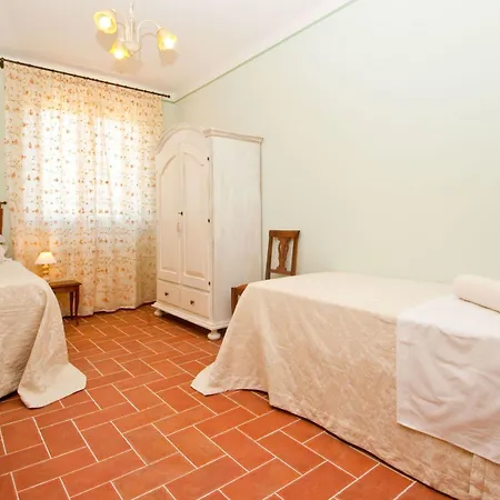 منزل ريفي Il Borgo Sul Monte del Lago