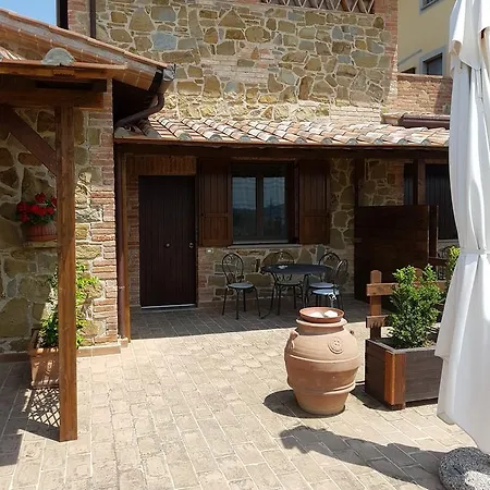 Casa di campagna Il Borgo Sul Monte del Lago