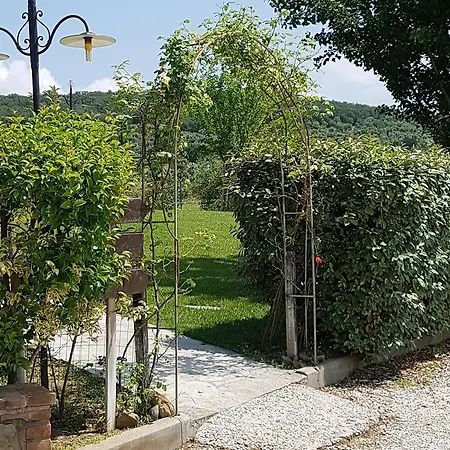 Casa di campagna Il Borgo Sul Monte del Lago