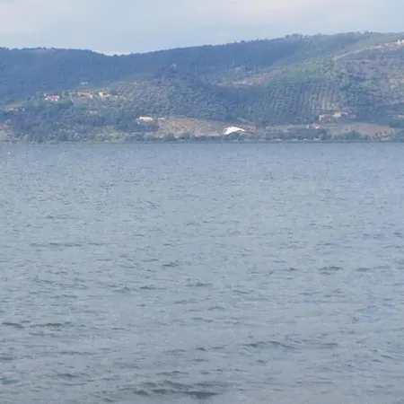 Il Borgo Sul منزل ريفي Monte del Lago