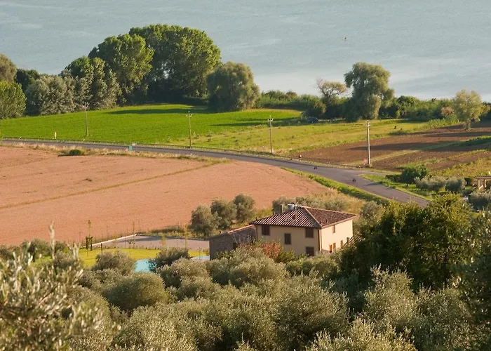 Il Borgo Sul Monte del Lago